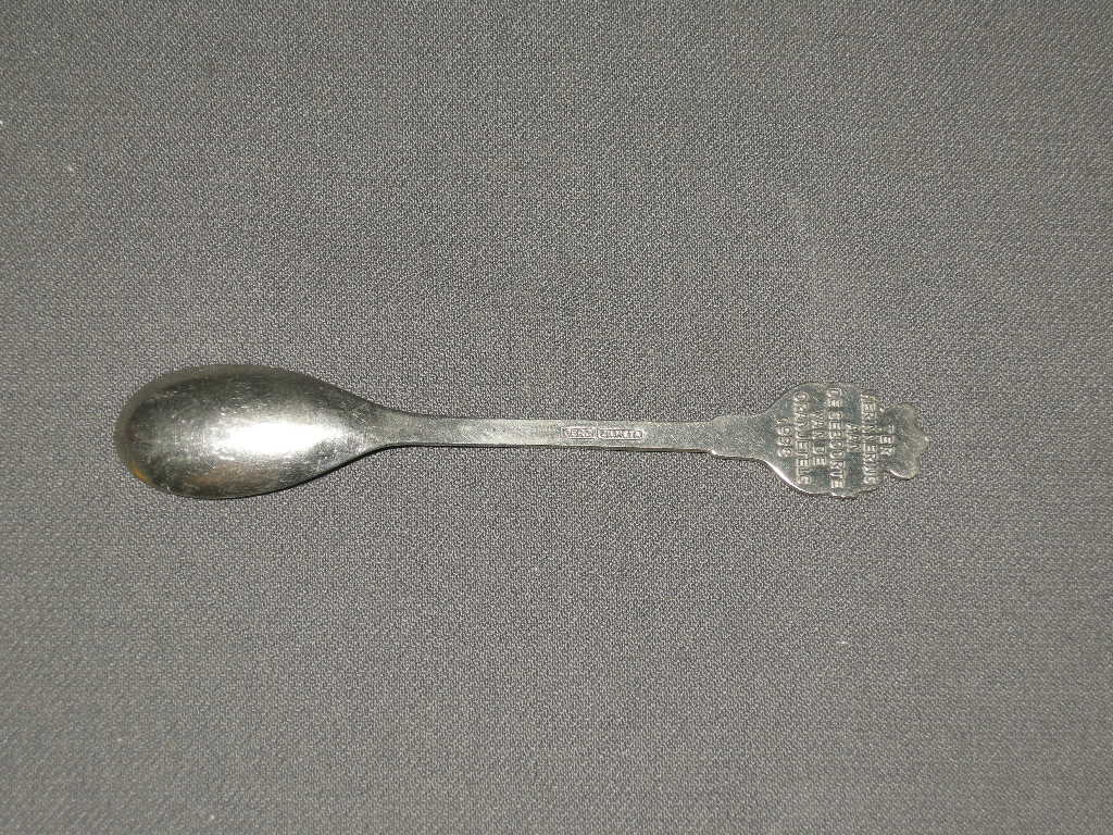 Gero Zilmeta diverse bestekdelen 015. lepeltje Koninklijk Huis Beatrix 11,8 cm.