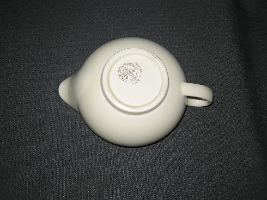 Societe Ceramique roomwit 015. melkkannetje