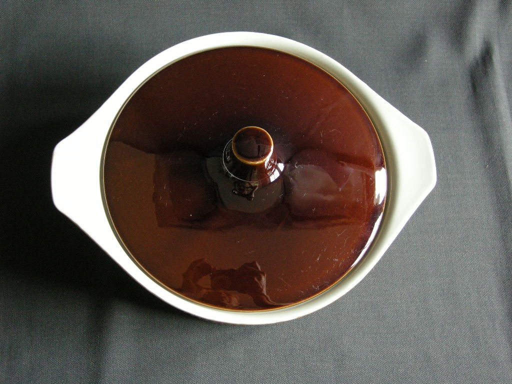Villeroy & Boch Brown Ribbed dekschaal nr. 3