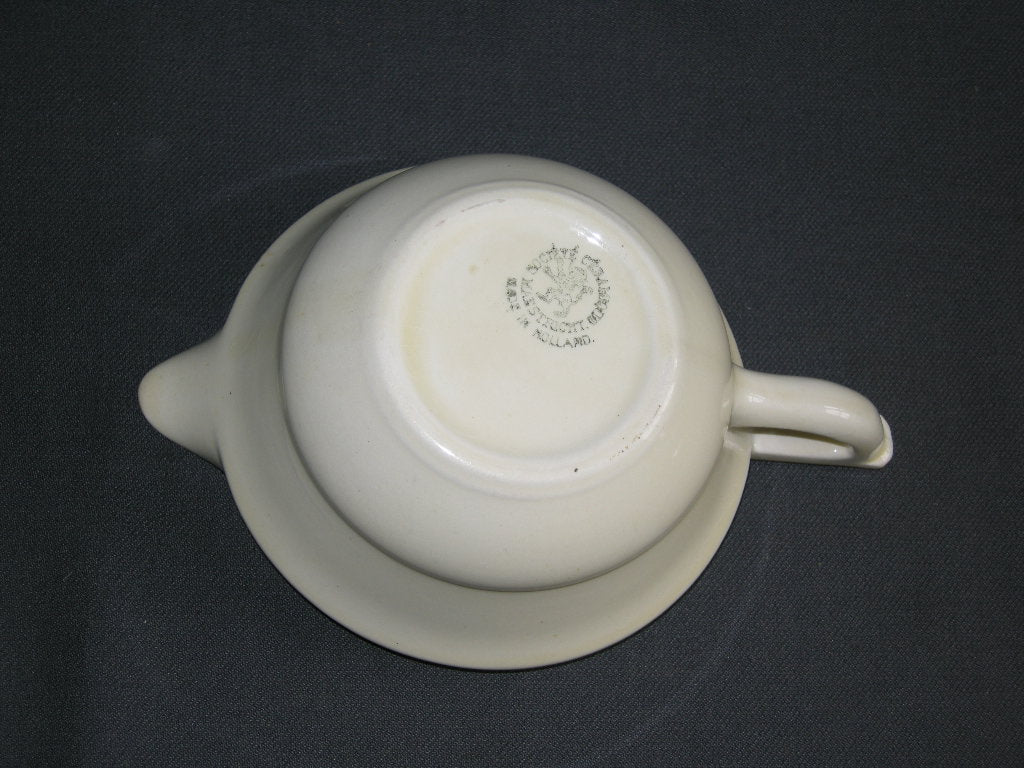 Societe Ceramique roomwit 017. melkkannetje