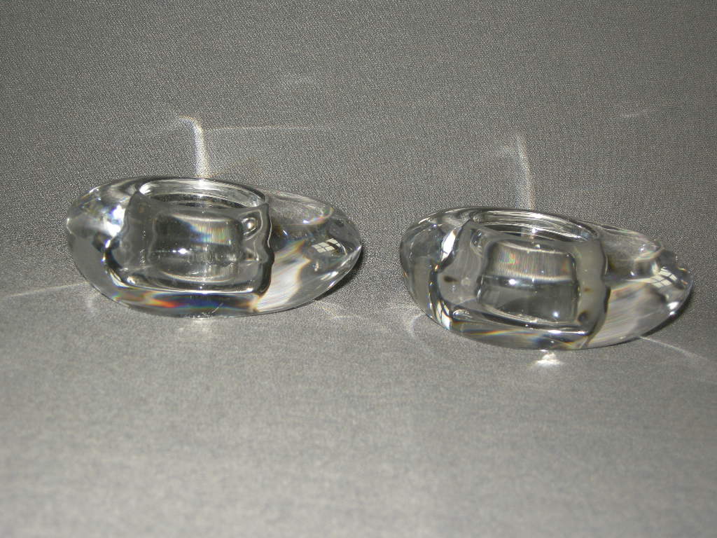 glas - kristal kandelaars + theelichthouders 017. 2 zware ovale theelichthouders