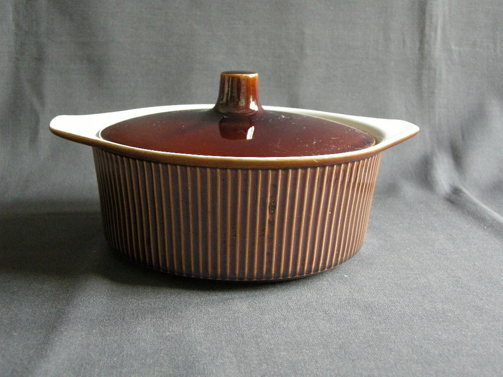 Villeroy & Boch Brown Ribbed dekschaal nr. 3