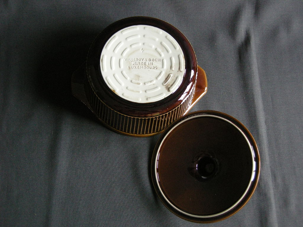 Villeroy & Boch Brown Ribbed dekschaal nr. 4