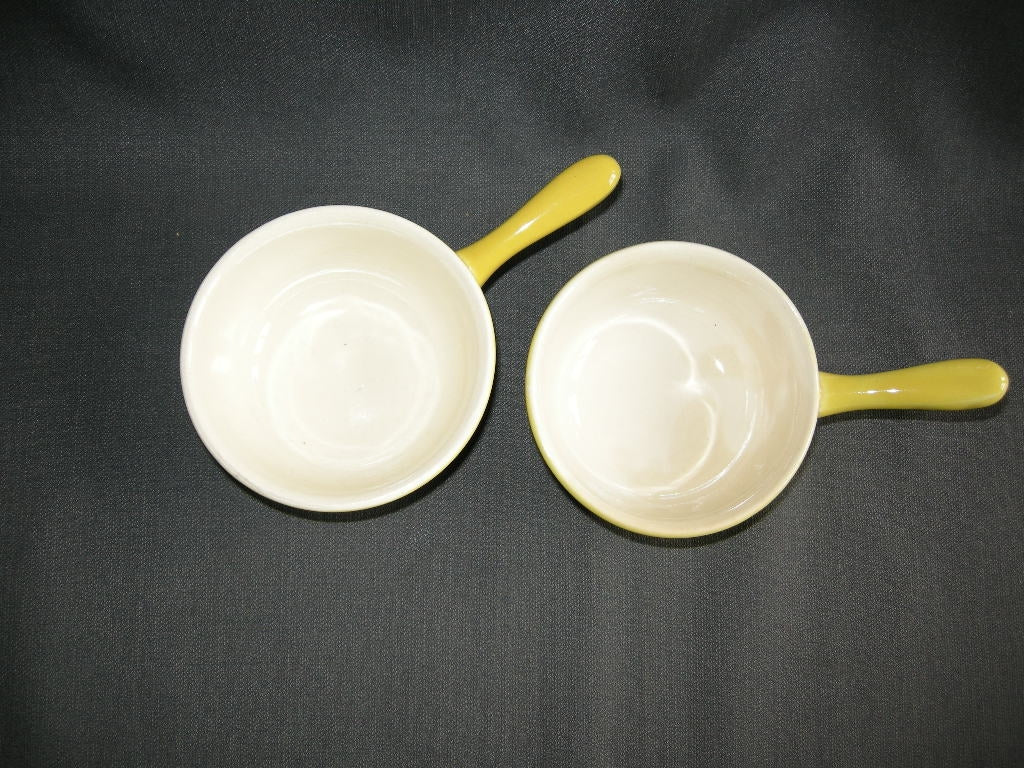 Villeroy & Boch fel geel 019. 2 steelschaaltjes