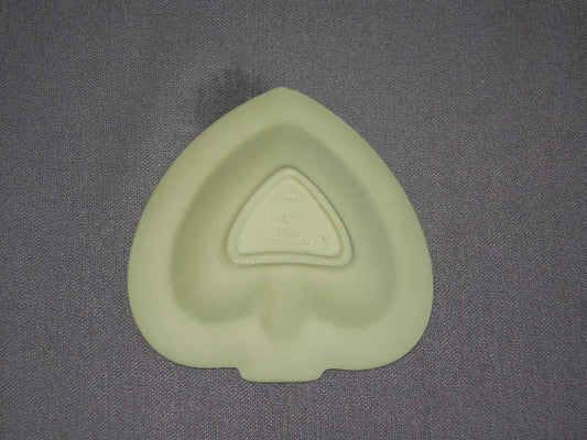 Wedgwood Jasperware groen 019. schaaltje schoppen