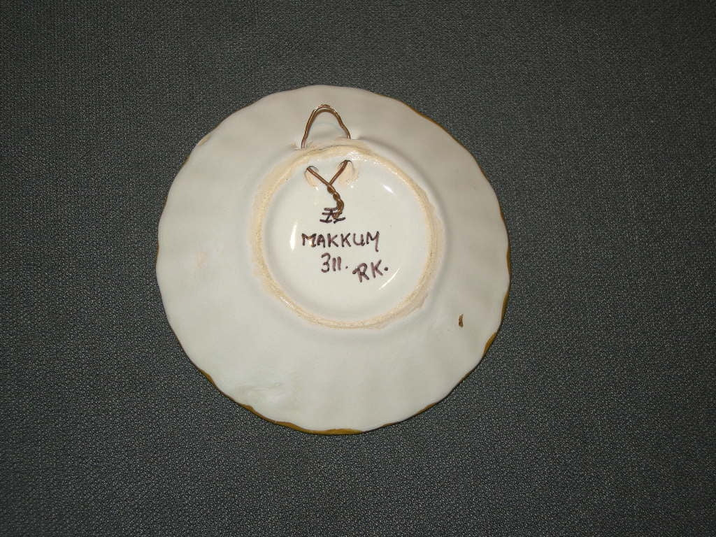Makkum 001. bordje O9,5 cm.