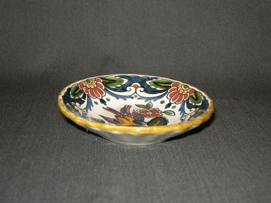 Makkum 001. bordje O9,5 cm.