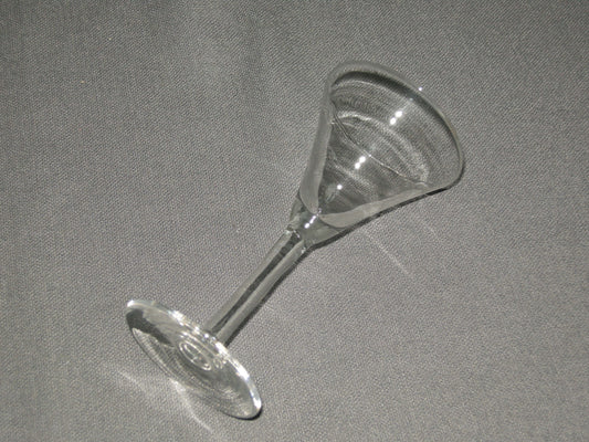 gebruikt glas / kristal glazen 020. 5 borrelglaasjes