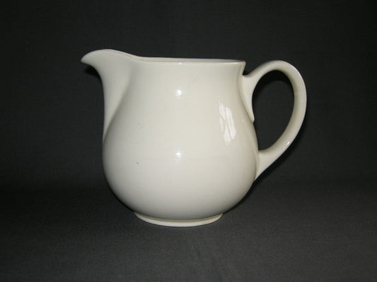Petrus Regout roomwit 020. schenkkan 1,3 ltr.
