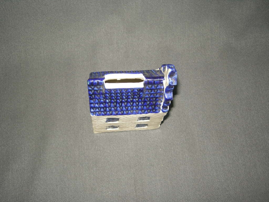 Delfts blauw diverse 022. huisje - spaarpot