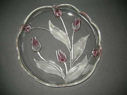glas - kristal presenteerschalen 022. ronde schaal met reliëf van tulpen