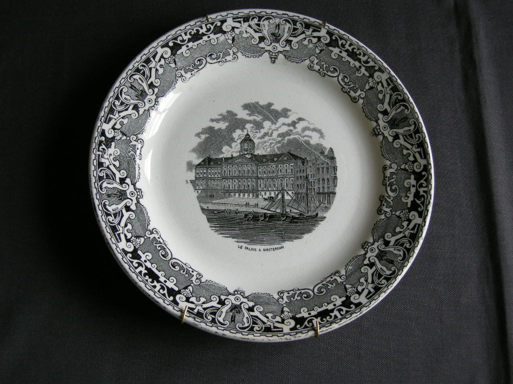 Societe Ceramique diverse 022. Le palais a Amsterdam