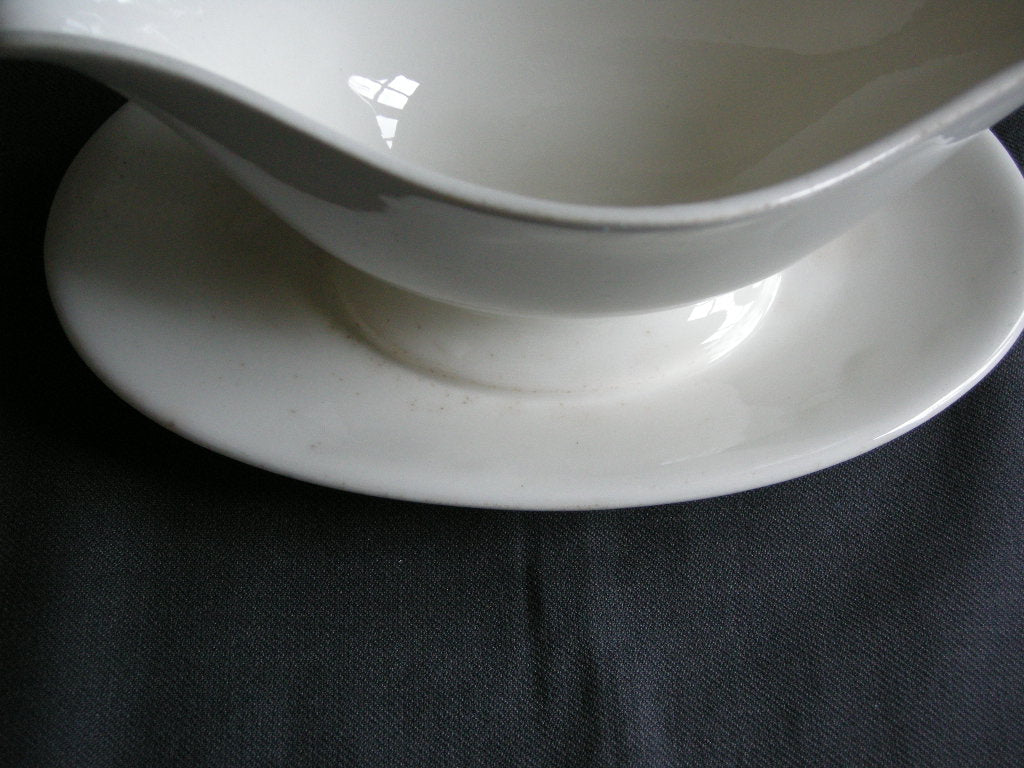 Petrus Regout roomwit 022. sauskom