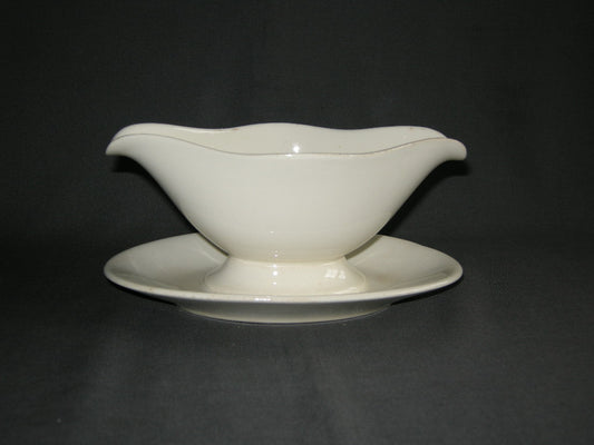Petrus Regout roomwit 022. sauskom