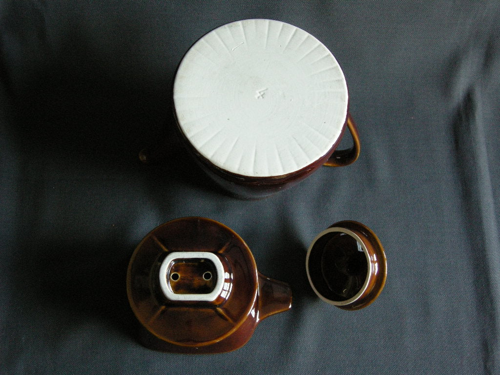 Villeroy & Boch bruin 023. koffiepotje nr. 4 met schuine filter