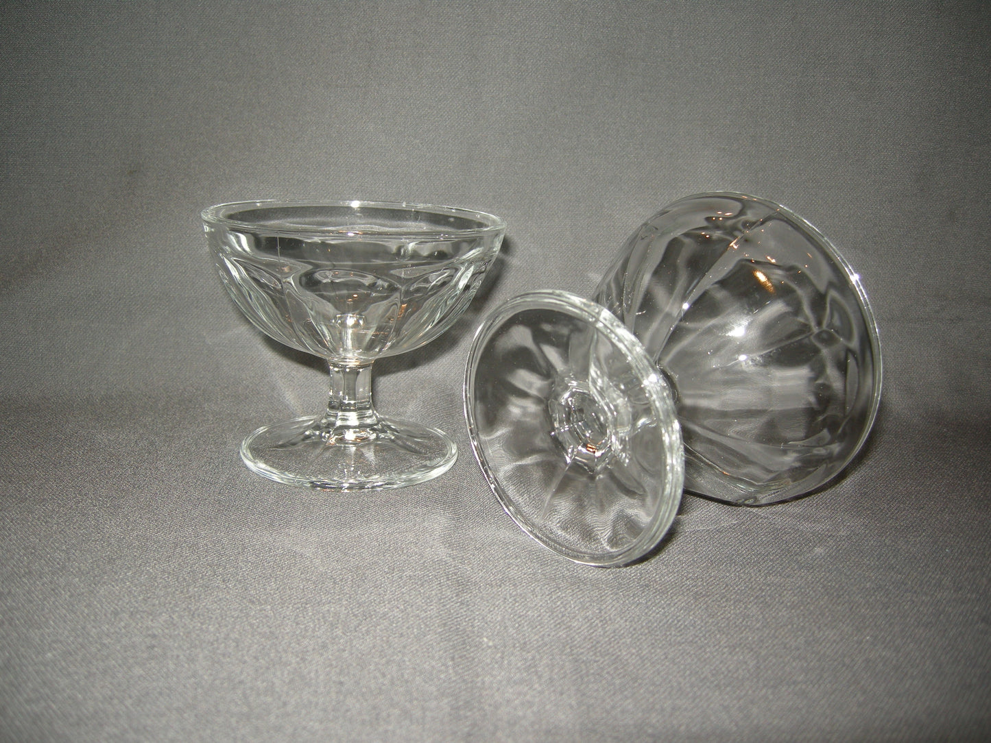 gebruikt glas / kristal glazen 023 b. 2 coupes