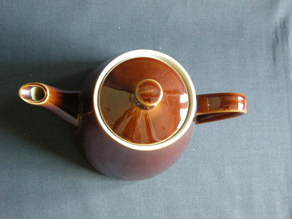 Villeroy & Boch bruin 024. koffiepotje nr. 4