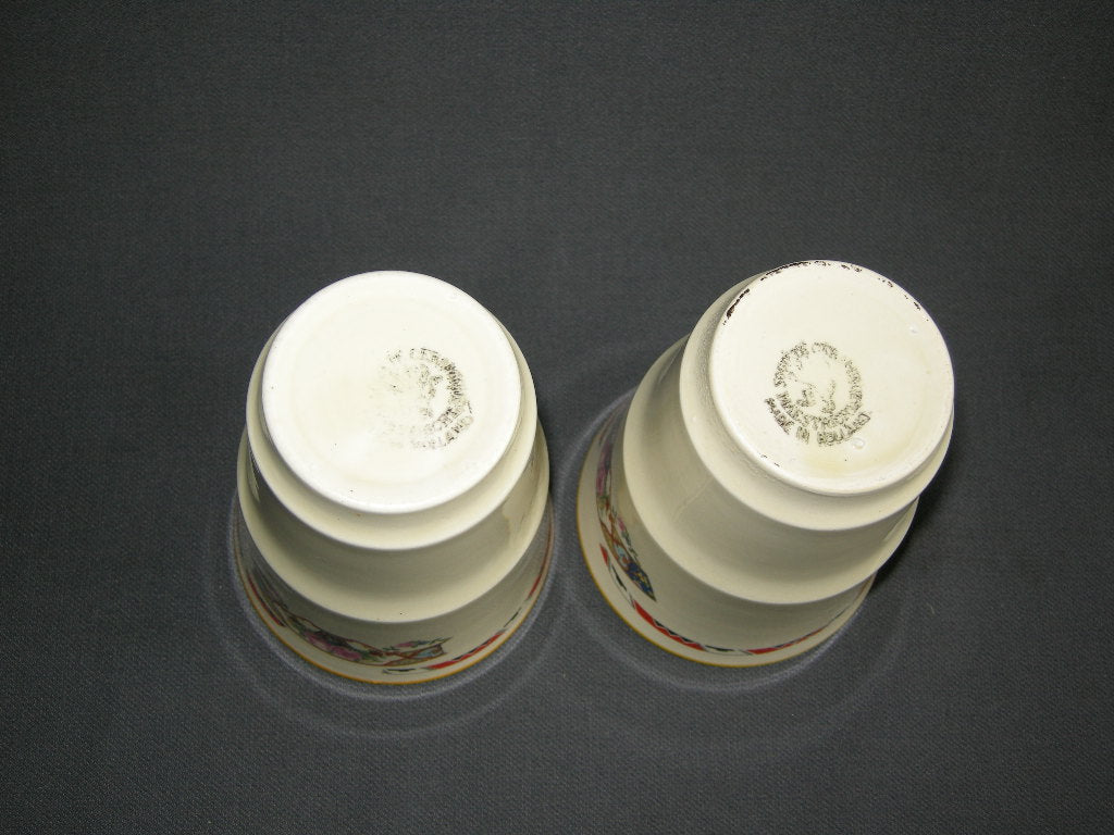 Societe Ceramique diverse 024. Set van 2 bekers