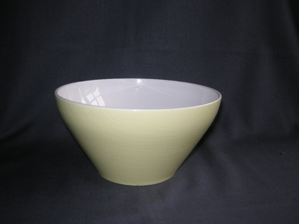 Petrus Regout / Royal Sphinx pastel geel 027. nestschaal B6