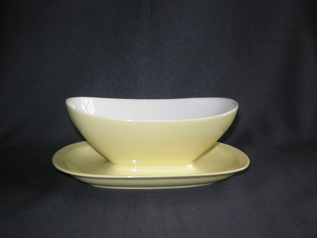 Petrus Regout / Royal Sphinx pastel geel 028. sauskom