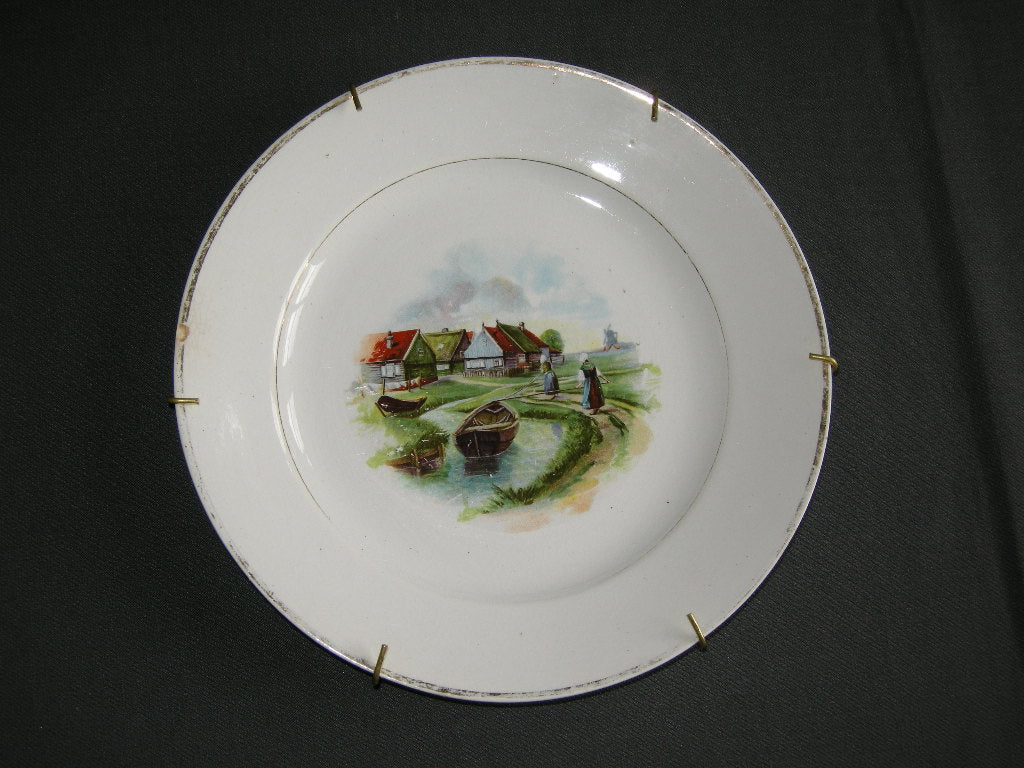 Societe Ceramique diverse 029. bord met Nederlands tafereel