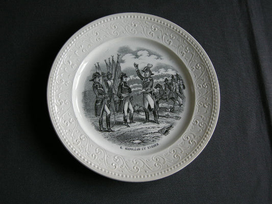 Societe Ceramique Napoleon wit bord nr. 6. Napoleon et Kleber