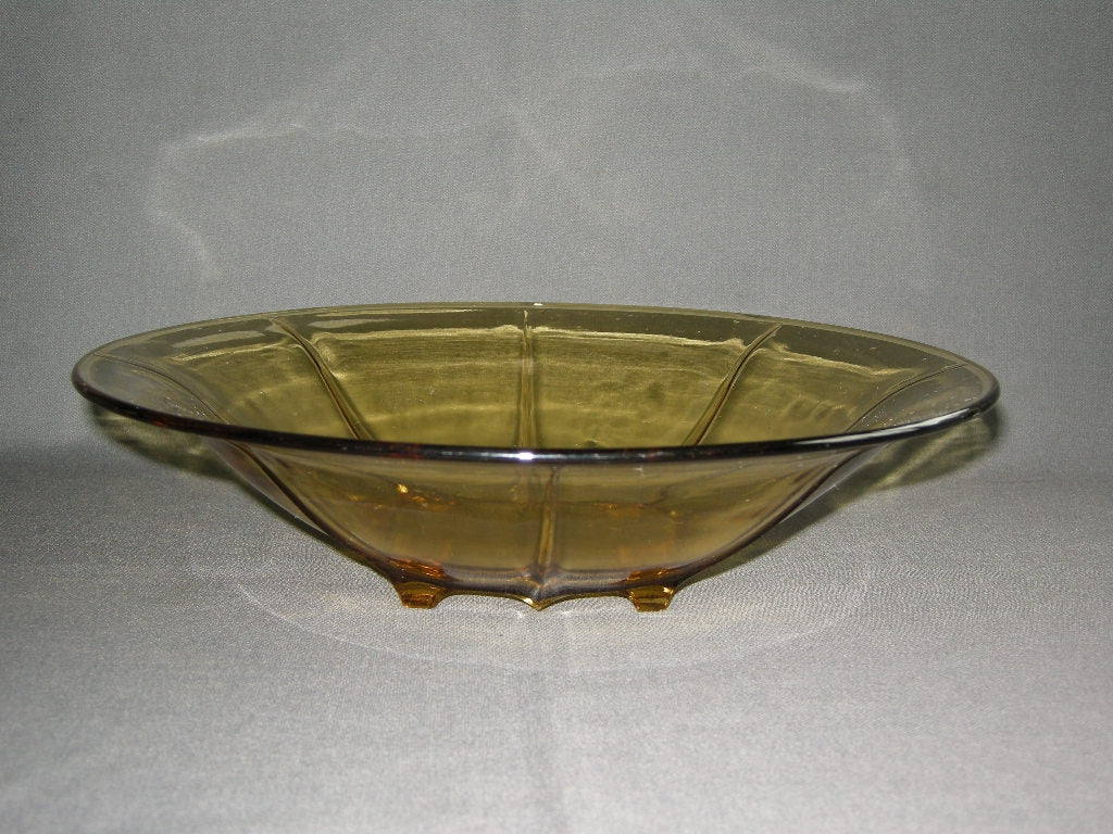 glas - kristal geel 031. schaal O30,5 cm.