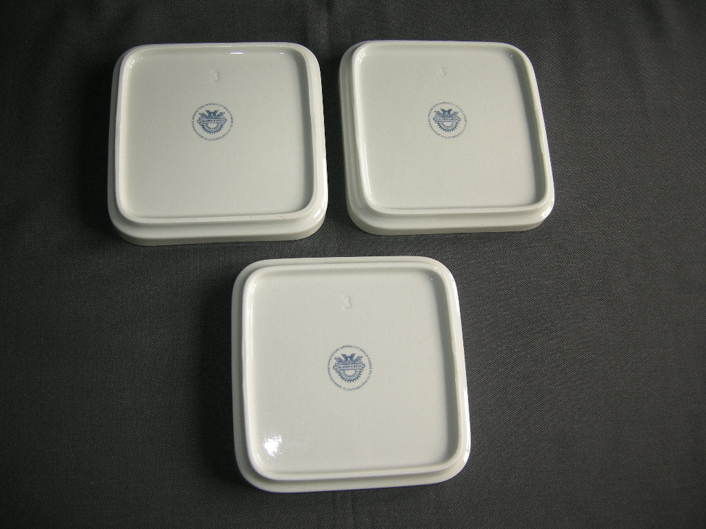 Villeroy & Boch diverse 031b. schaaltjes klederdracht 12,5 x 12,5 cm.