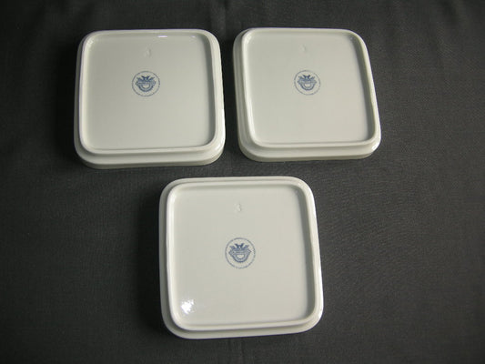 Villeroy & Boch diverse 031b. schaaltjes klederdracht 12,5 x 12,5 cm.