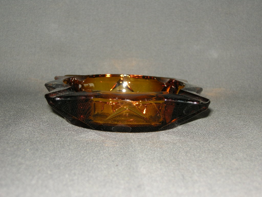 gebruikt glas - kristal geel 035. asbak