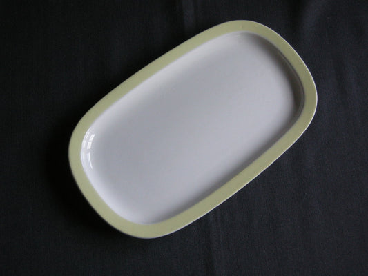Petrus Regout / Royal Sphinx pastel geel 038. vleesschaaltje