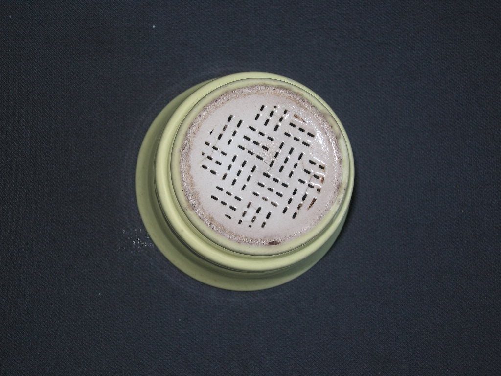 Petrus Regout / Royal Sphinx pastel geel 041. filtertje