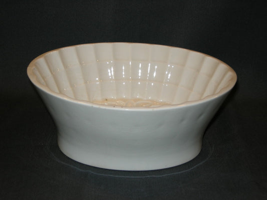 diverse puddingvormen 042. Societé Ceramique fruit 22,5 x 19,5 x 9 cm.