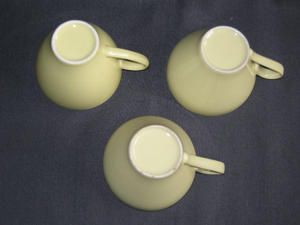 Petrus Regout / Royal Spinx pastel geel 044. losse kopjes
