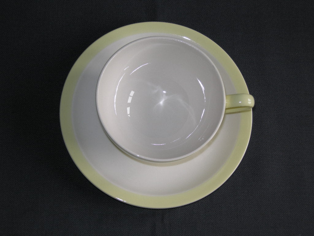 Petrus Regout / Royal Sphinx pastel geel 049. theekop & schotel Desiree