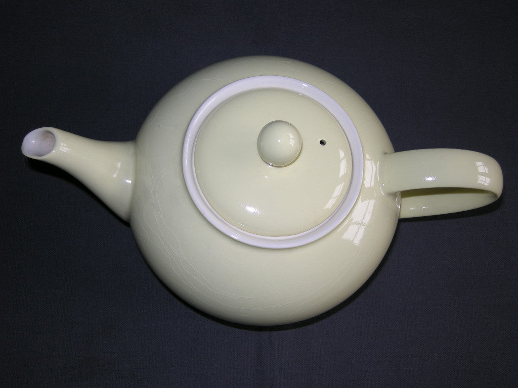 Petrus Regout / Royal Sphinx pastel geel 051. theepot Desiree
