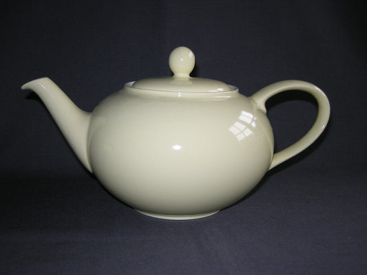 Petrus Regout / Royal Sphinx pastel geel 051. theepot Desiree