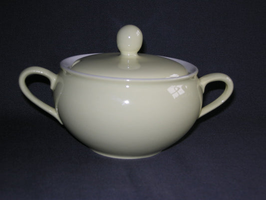 Petrus Regout / Royal Sphinx pastel geel 053. suikerpot Desiree
