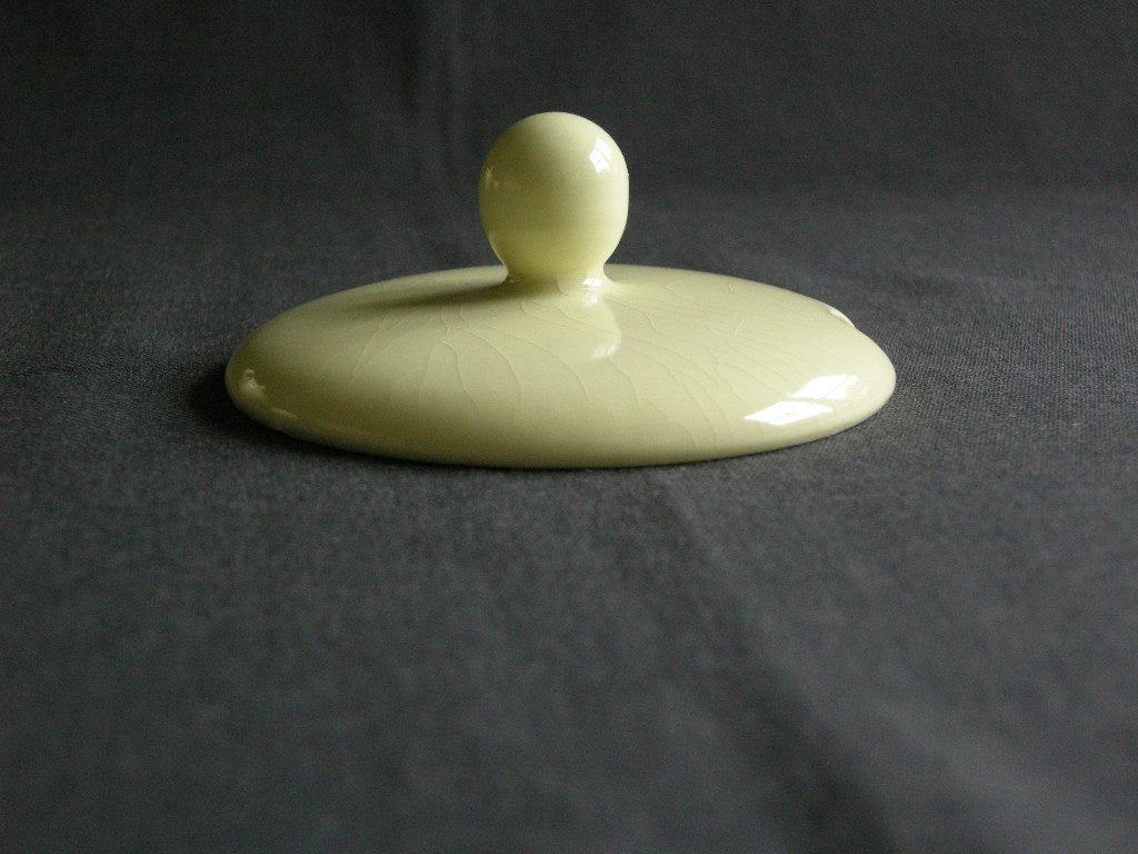 Petrus Regout / Royal Sphinx pastel geel 054. deksel suikerpot Desiree