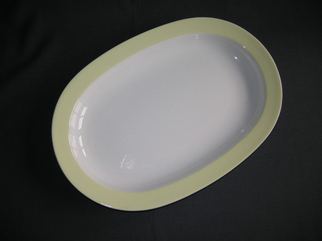 Petrus Regout / Royal Sphinx pastel geel 055. vleesschaal Desiree