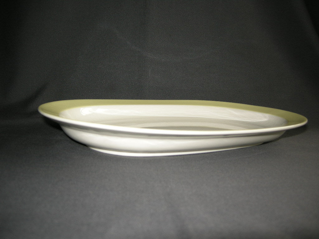 Petrus Regout / Royal Sphinx pastel geel 055. vleesschaal Desiree