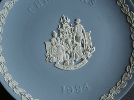 Wedgwood Jasperware blauw 088. Kerstbord 1994 in originele doos