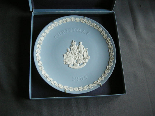 Wedgwood Jasperware blauw 088. Kerstbord 1994 in originele doos