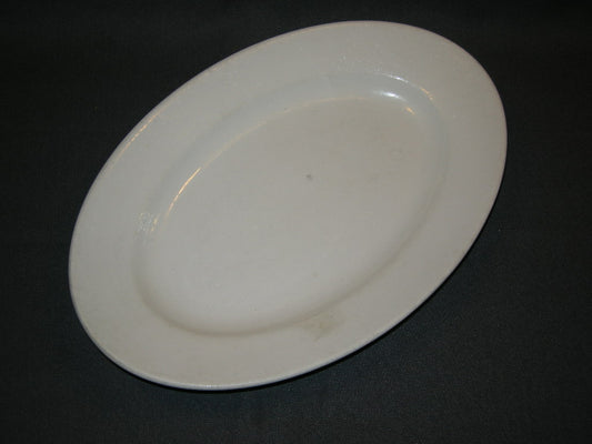 Petrus Regout wit 011. vleesschaal