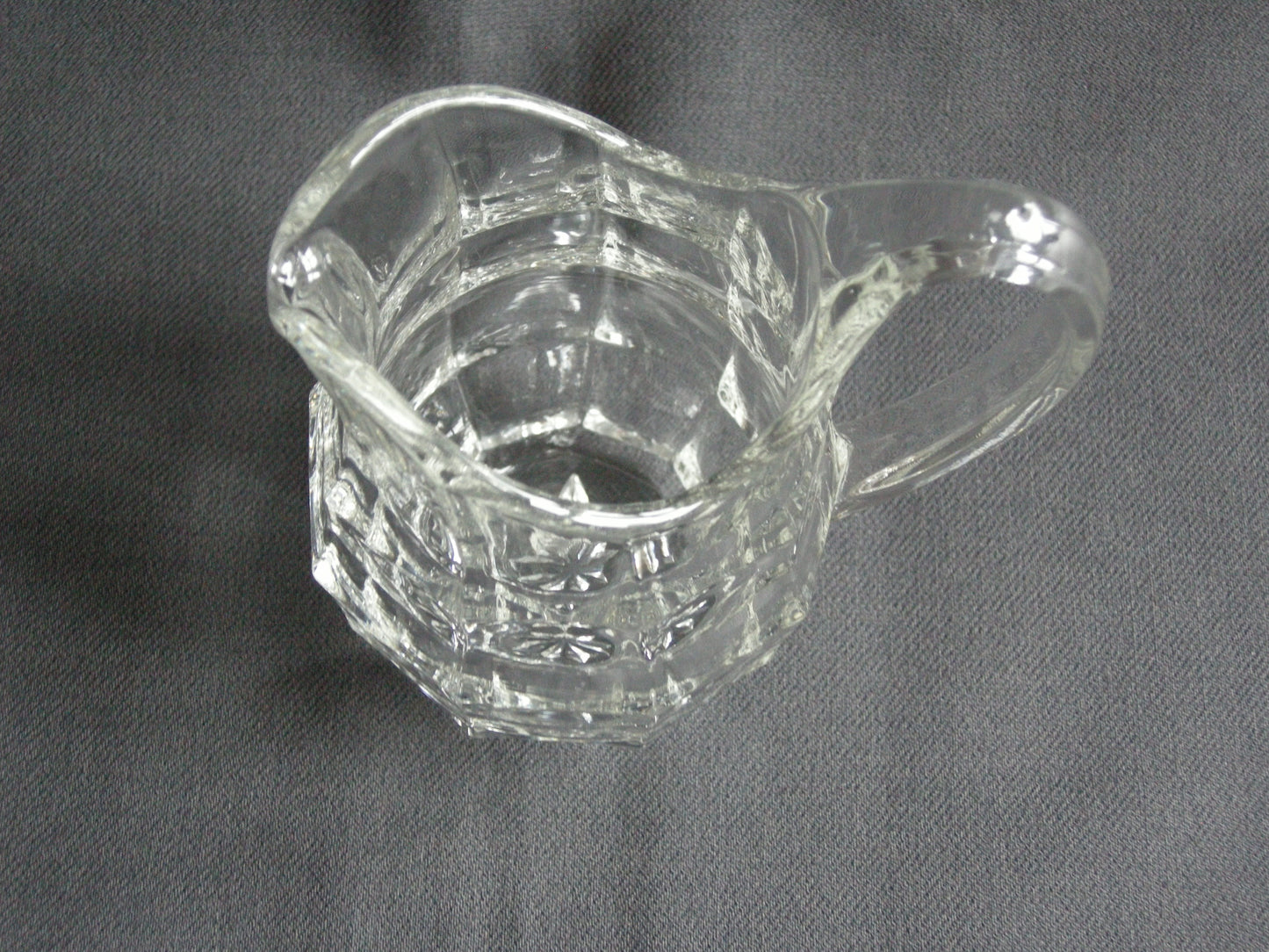 glas - kristal schenkkannen 014. schenkkannetje / melkkannetje
