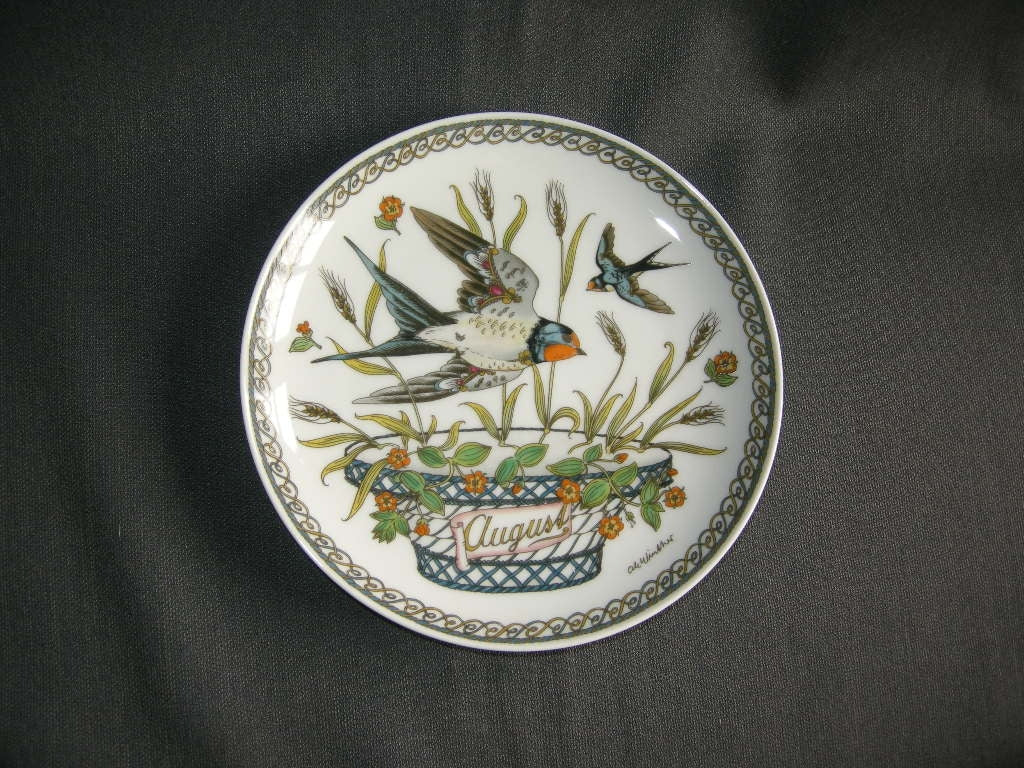Hütschenreuther van de maand bordje O16 cm. serie 2 August