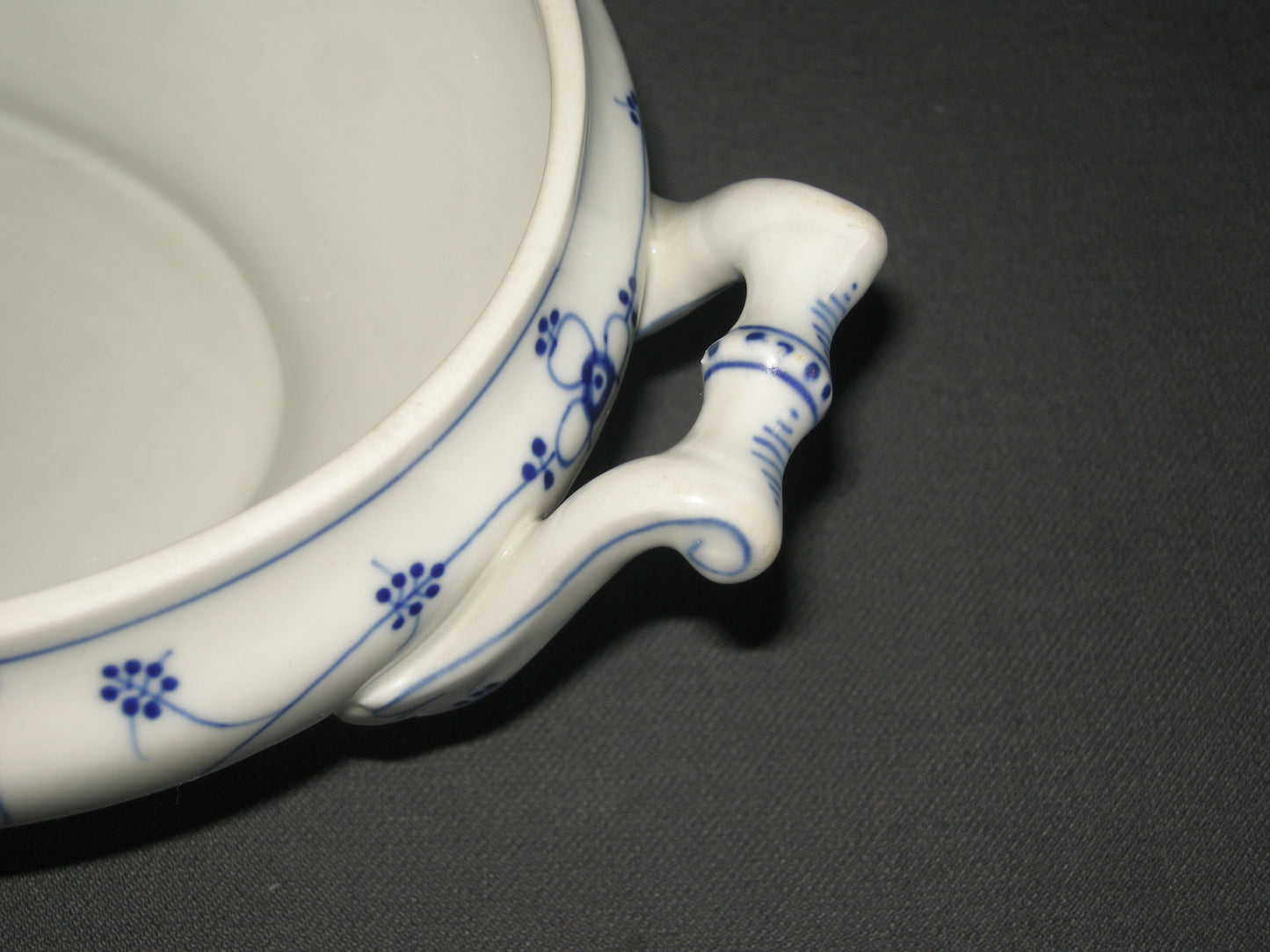 Diverse Blau Saks 026. ovale dekschaal zonder deksel