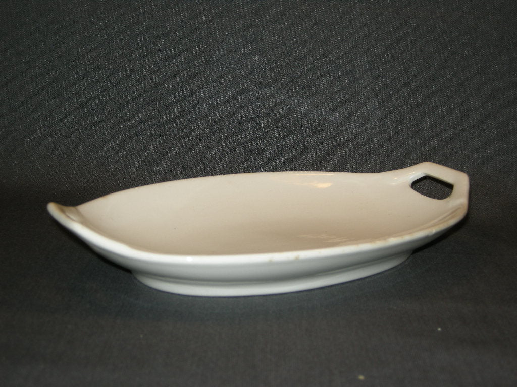 Petrus Regout wit 028. vleesschaaltje