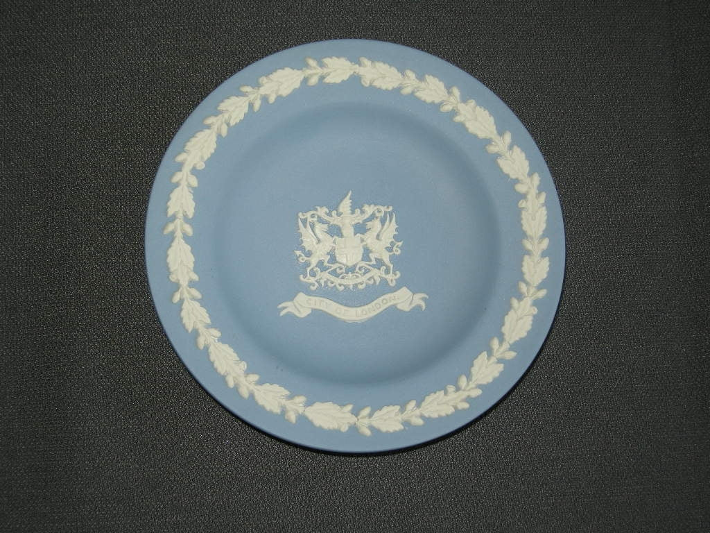 Wedgwood Jasperware blauw 040. bordje O11,3 cm. City of Londen