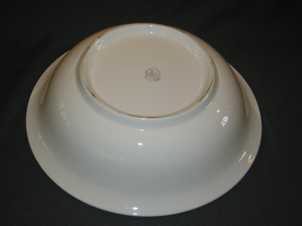 Royal Sphinx wit 040. schaal met reliefrand O28,5 cm.